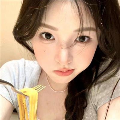 空中的飞鸟